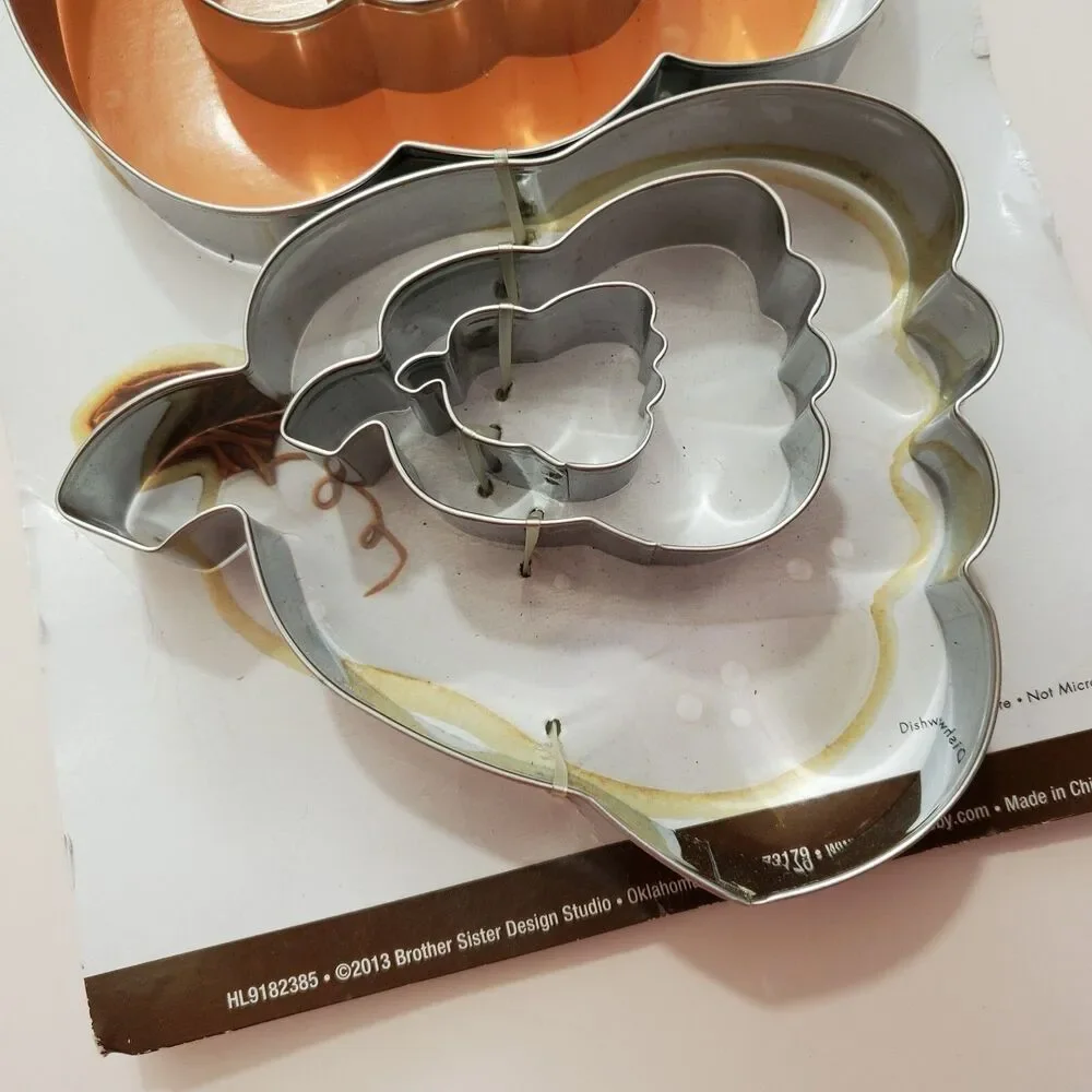Fall Cookie Cutters set 6 Pumpkins 3 sizes 2 styles Metal 2013 Halloween Harvest
